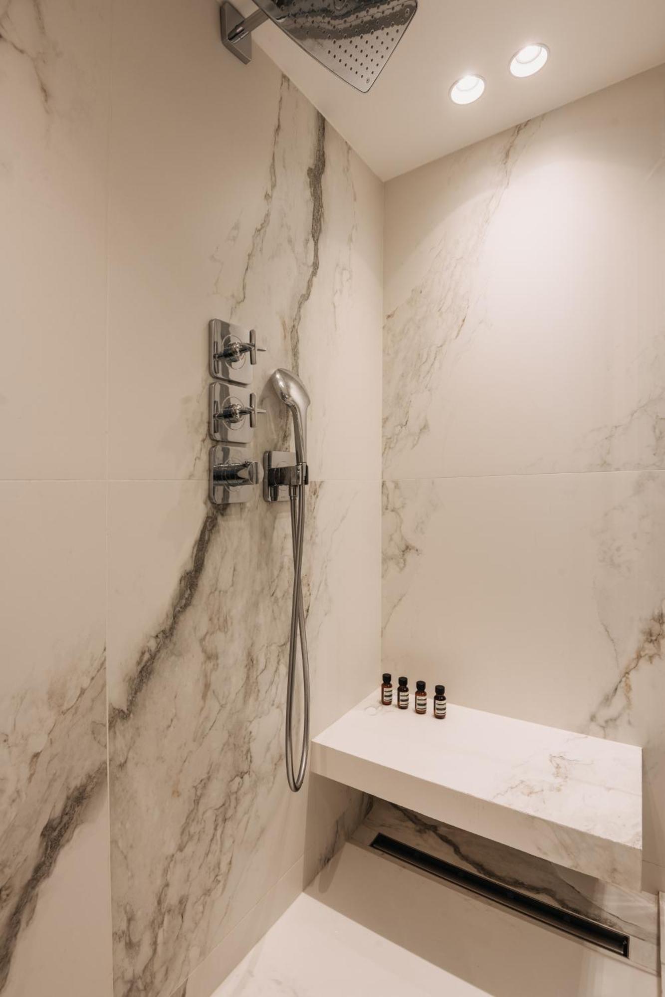 Highstay - Luxury Serviced Apartments - Louvre-Rivoli Párizs Kültér fotó